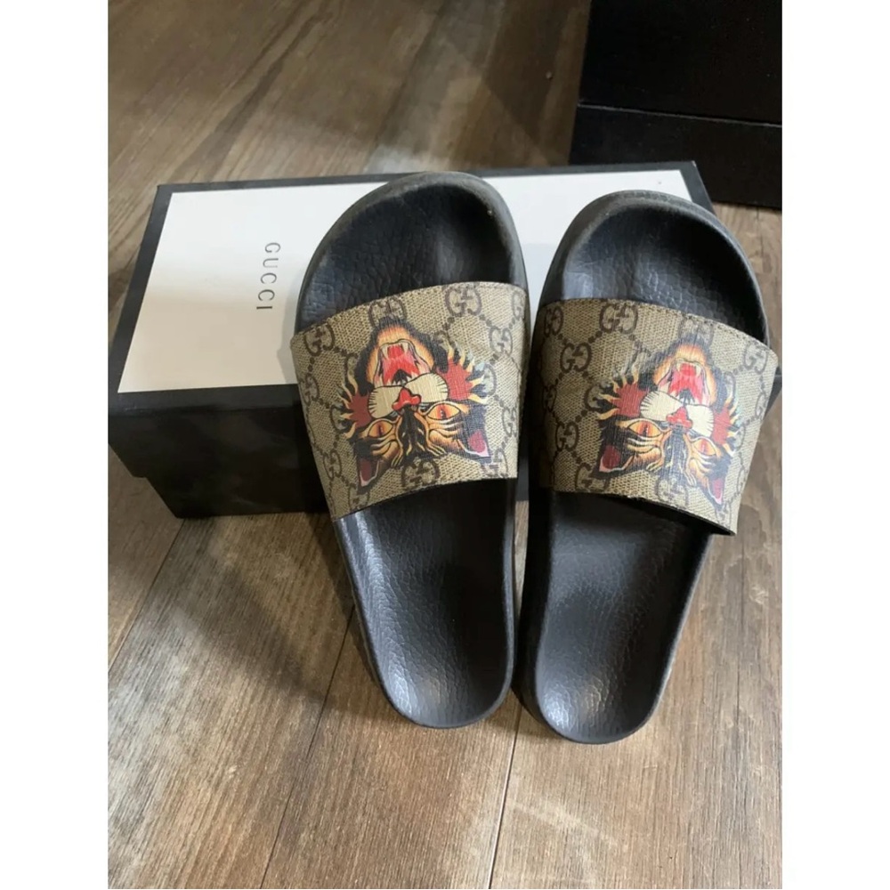 GUCCI Logo Angry Cat Men Slides